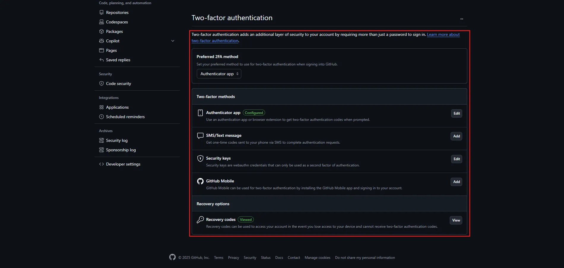 「Account security（アカウントセキュリティ）」ページ下部の「Two-factor authentication（二段階認証）」エリアに、設定した認証方法の情報が表示される際の画面キャプチャ